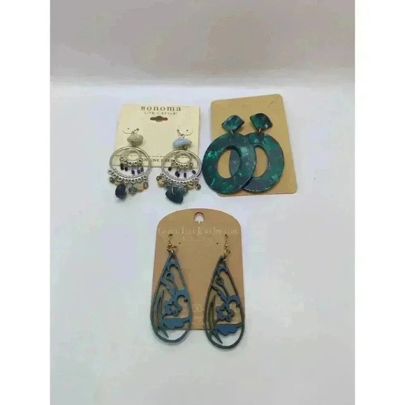 NWT Womens Dangling Earrings Multiple Styles Wood Metal Plastic Set Of 3 Pairs - Picture 1 of 6